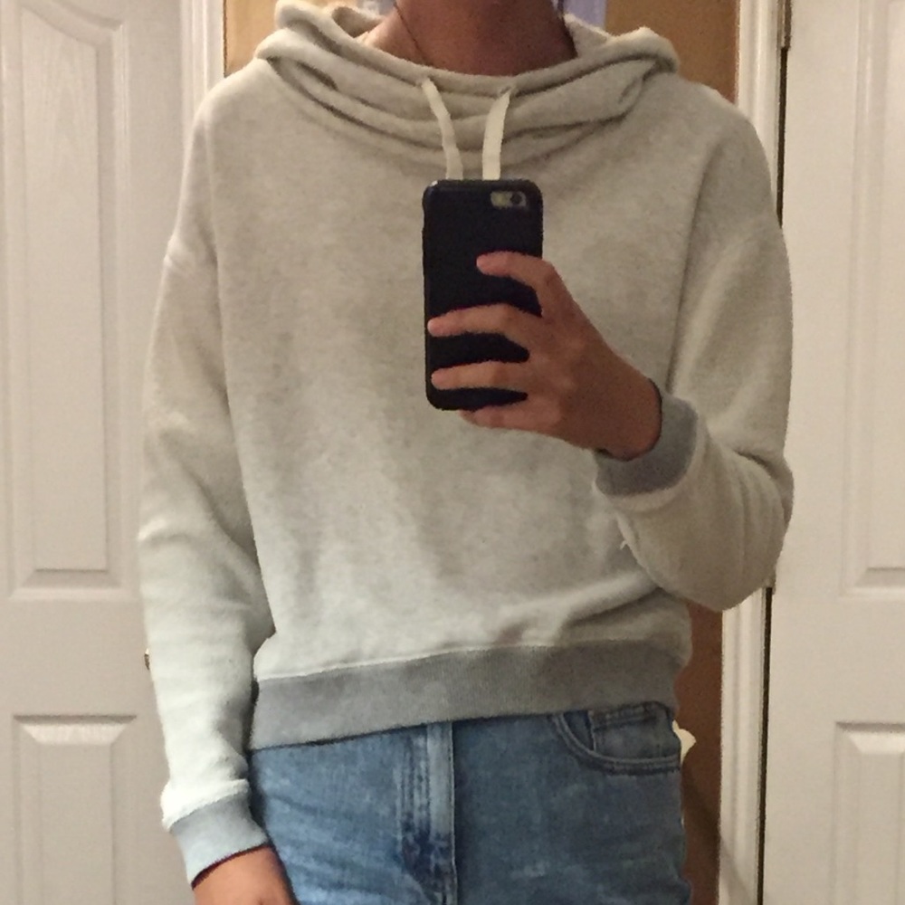 American Eagle Long Sleeve Lounge Top